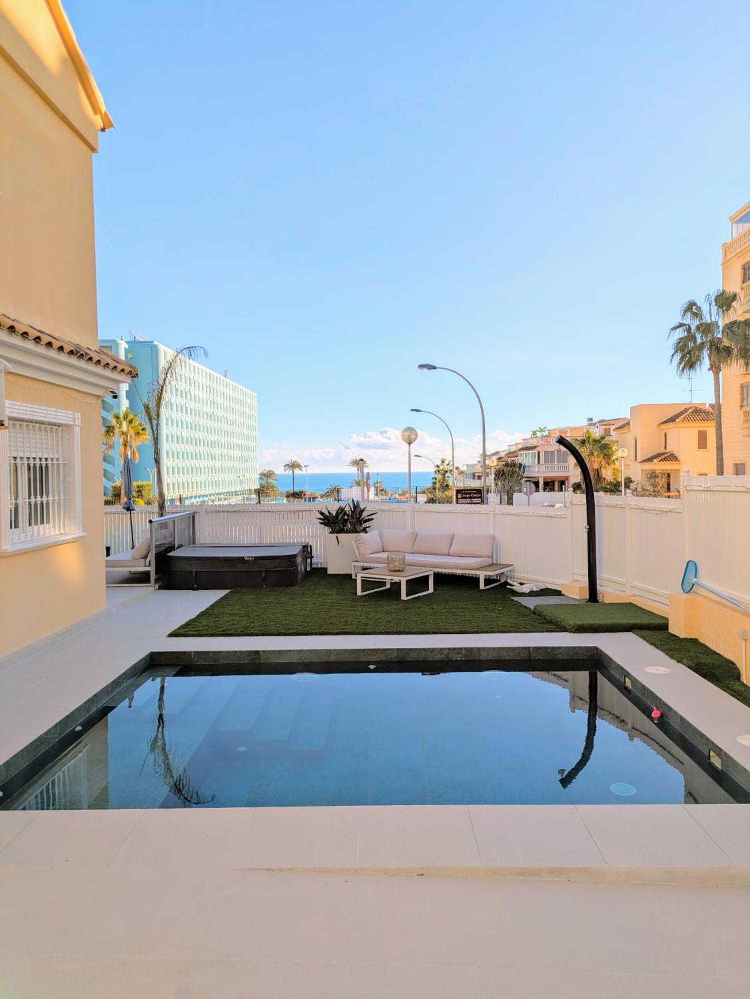 Spacious Villa With Private Pool And Beach Views El Moncayo Buitenkant foto